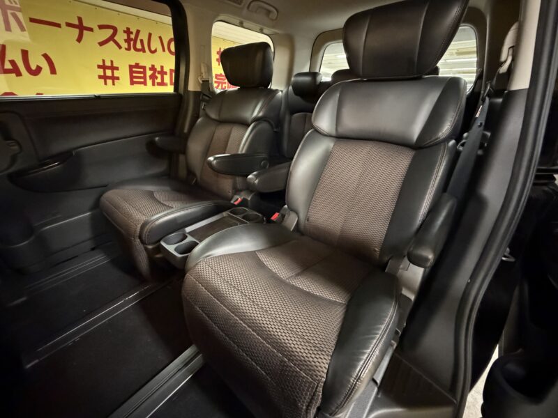 ELGRAND エルグランド 350ハイウェイスター【総合評価優良車】【1年保証】【車検2年付】
