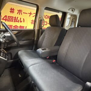 N-BOX　カスタム　【車検2年付】【タイヤ4本新品】