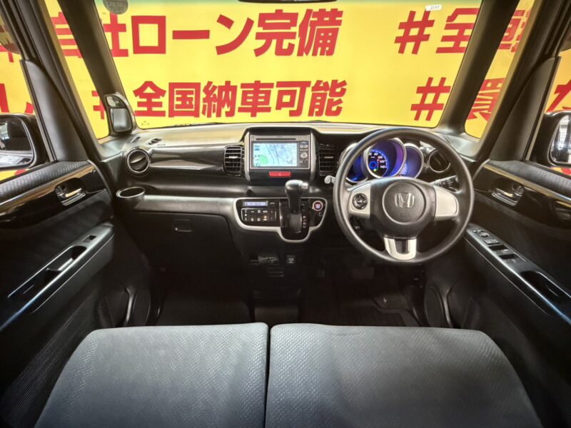 N-BOX カスタム 【車検2年付】【タイヤ4本新品】