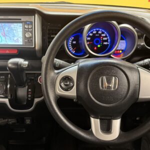 N-BOX　カスタム　【車検2年付】【タイヤ4本新品】