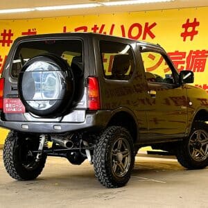 Jimny　ジムニー　クロスアドベンチャー【カスタム】【５MT】【４ＷＤ】【ターボ】