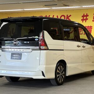 SERENA　セレナ　ハイウェイスター 　VセレクションⅡ【特別仕様車】【車検２年付】