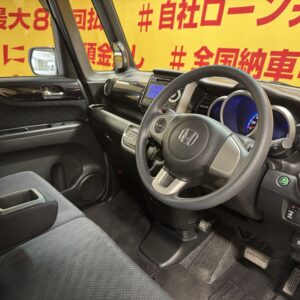 N-BOXカスタム　G・Lパッケージ