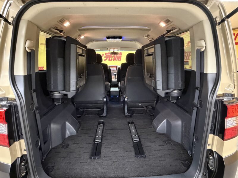 DELICA デリカD5 シャモニー 【4WD】【カスタム】【特別仕様車】【車検2年付】