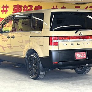 DELICA　デリカD5　エクシード２　【4WD】【カスタム】【特別仕様車】【車検2年付】【月々3万円台～OK】