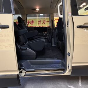 DELICA　デリカD5　エクシード２　【4WD】【カスタム】【特別仕様車】【車検2年付】【月々3万円台～OK】