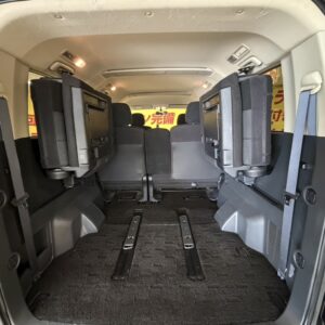 DELICA　デリカD5　エクシード２　【4WD】【カスタム】【特別仕様車】【車検2年付】【月々3万円台～OK】