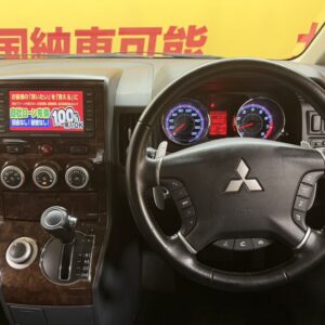 DELICA　デリカD5　エクシード２　【4WD】【カスタム】【特別仕様車】【車検2年付】【月々3万円台～OK】