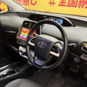 PRIUS　プリウス　S　【総合評価優良車】【カスタム】