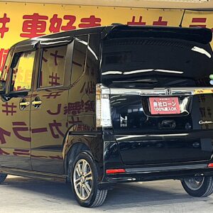 N-BOX カスタム G・Lパッケージ【車検2年付】