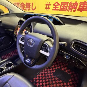 PRIUS　プリウス　Sセーフティプラス　【総合評価優良車】【特別仕様車】【カスタム】【車検2年付】