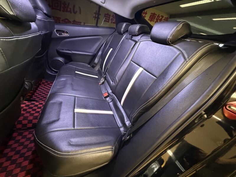 PRIUS プリウス Sセーフティプラス 【総合評価優良車】【特別仕様車】【カスタム】【車検2年付】