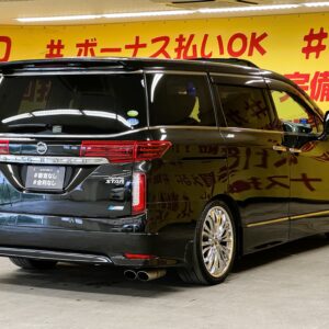 ELGRAND エルグランド 350 ハイウェイスタープレミアム 【総合評価優良車】【カスタム】【4WD】【ワンオーナー】