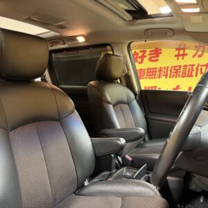 ELGRAND エルグランド ２５０ハイウェイスター【車検２年付】