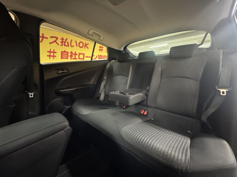 PRIUS プリウス Sセーフティプラス 【特別仕様車】【カスタム】【車検2年付】