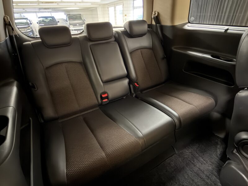 ELGRAND エルグランド 250ハイウェイスター 【車検2年付】