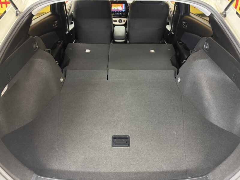PRIUS プリウス Sセーフティプラス 【特別仕様車】【カスタム】【車検2年付】