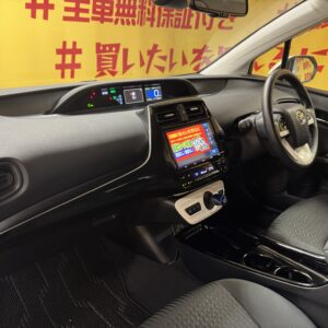 PRIUS　プリウス　Sセーフティプラス 【特別仕様車】【カスタム】【車検２年付】