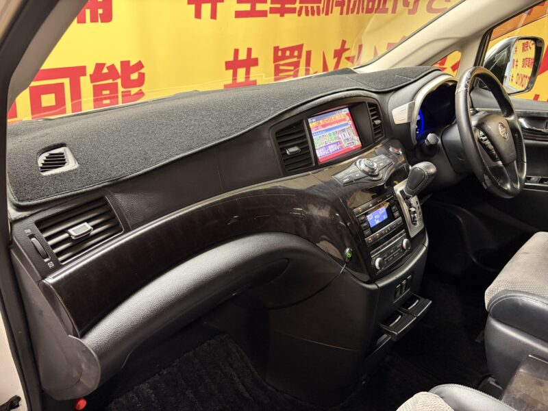 ELGRAND エルグランド ライダー 黒クロスシート マニュアルシート 【特別仕様車】【総合評価優良車】【車検2年付】