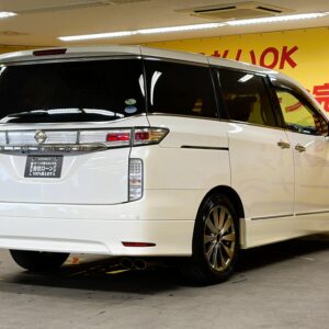 ELGRAND エルグランド ２５０ハイウェイスター　【車検２年付】
