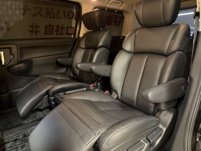 ELGRAND エルグランド 250ハイウェイスター ブラックレザー【車検2年付】