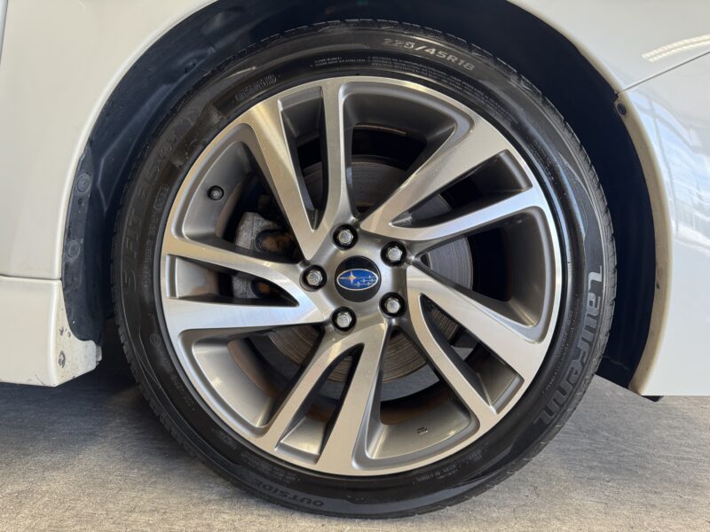 LEVORG レヴォーグ 1.6GT-Sアイサイト 【4WD】【車検2年付】