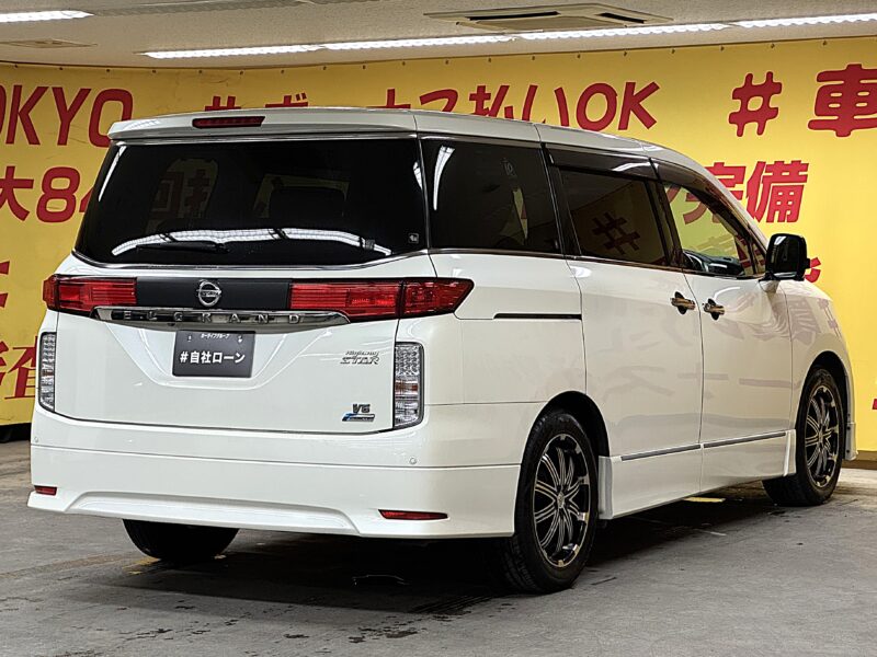 ELGRAND エルグランド 350ハイウェイスター