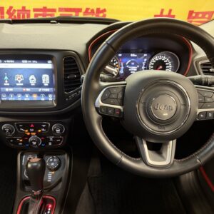 JEEP COMPASS　ジープ・コンパス　トレイルホーク【総合評価優良車】【限定特別仕様車】【４WD】【ワンオーナー】【車検２年付】
