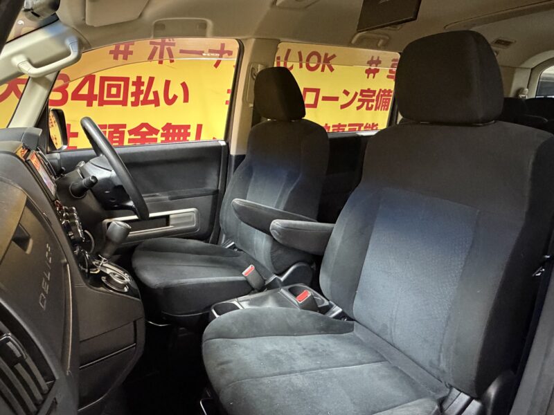 DELICA デリカD5 M 【カスタム】【4WD】【車検2年付】