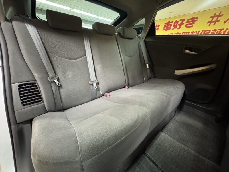 PRIUS プリウス L 【ユーザー買取車】