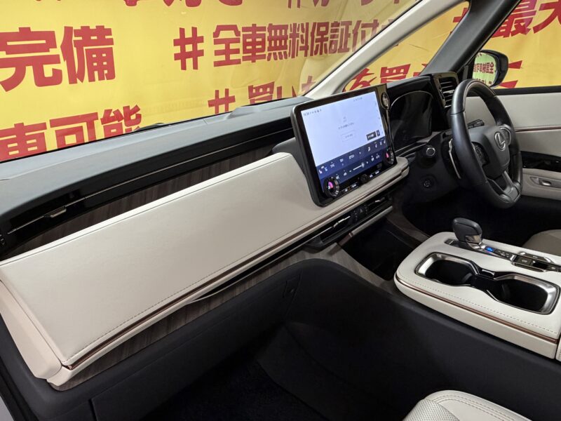 LEXUS LM500h バージョンL 【総合評価優良車】【4WD】