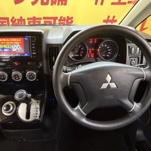 DELICA　デリカD5　M　【カスタム】【4WD】【車検2年付】　