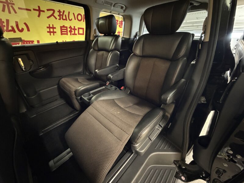 ELGRAND エルグランド 350ハイウェイスター アーバンクロム【4WD】