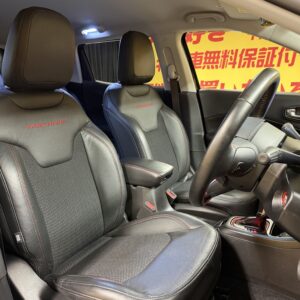 JEEP COMPASS　ジープ・コンパス　トレイルホーク【総合評価優良車】【限定特別仕様車】【４WD】【ワンオーナー】【車検２年付】