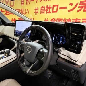 LEXUS　LM500ｈ　バージョンL　【総合評価優良車】【４ＷＤ】