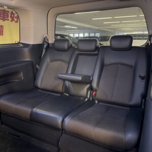 ELGRAND エルグランド ２５０ハイウェイスター【カスタム】【車検２年付】