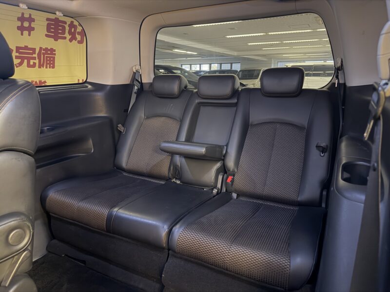 ELGRAND エルグランド 250ハイウェイスター【カスタム】【車検2年付】