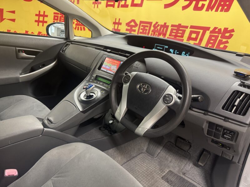 PRIUS プリウス L 【ユーザー買取車】
