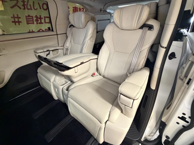 LEXUS LM500h バージョンL 【総合評価優良車】【4WD】