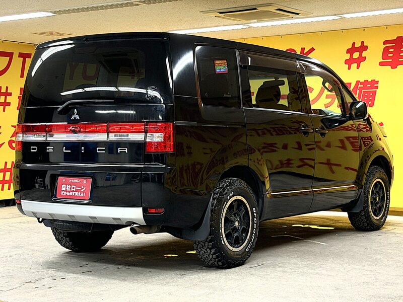 DELICA デリカD5 M 【カスタム】【4WD】【車検2年付】