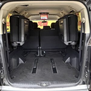 DELICA　デリカD5　M　【カスタム】【4WD】【車検2年付】　