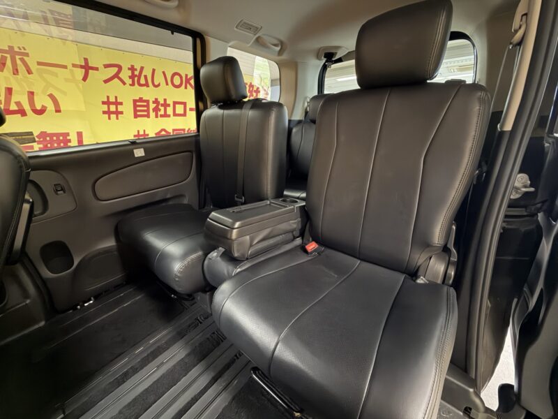 SERENA セレナ ライダー ブラックライン S-HV【特別仕様車】【総合評価優良車】【車検2年付】