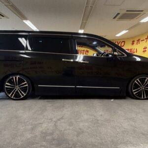 ELGRAND エルグランド ２５０ハイウェイスター【カスタム】【車検２年付】