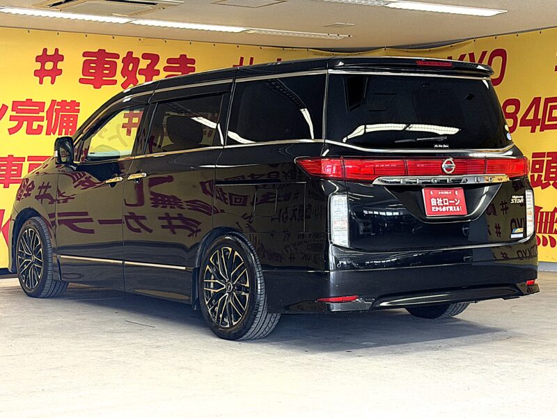 ELGRAND エルグランド 350ハイウェイスター 【4WD】