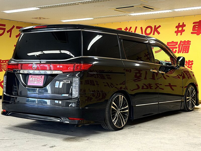 ELGRAND エルグランド 250ハイウェイスター【カスタム】【車検2年付】