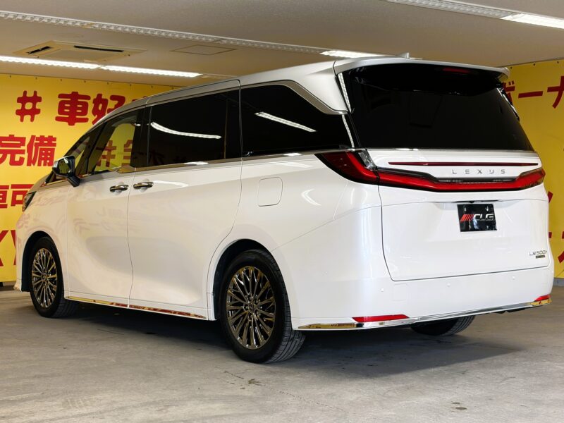 LEXUS LM500h バージョンL 【総合評価優良車】【4WD】