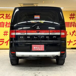 DELICA　デリカD5　M　【カスタム】【4WD】【車検2年付】　