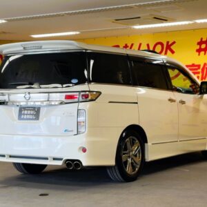 ELGRAND　エルグランド　ライダー【特別仕様車】