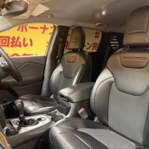 JEEP CHEROKEE　ジープチェロキー　トレイルホーク【カスタム】【４WD】【車検2年付】