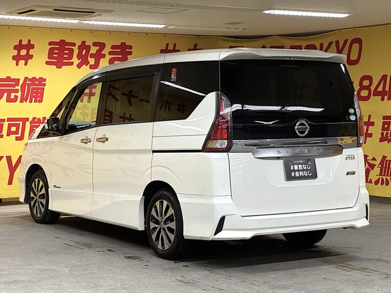 SERENA セレナ ハイウェイスター 【総合評価優良車】シンプルスマートのS-HYBRID🍃アイドリングストップ機能搭載🍃カタログ燃費JC08モード16.6km/L🍃純正SDナビ🛣️地デジフルセグTV📺DVD📀Bluetooth📱🎶両側パワースライドドア&デュアルバックドアタイプで荷物の出し入れも使い分け可能🧳✨エマージェンシーブレーキ搭載🚗純正フリップダウンモニター付きで後席のお子様も飽きずに楽しく乗れます😆✨ 夜間走行時も明るいLEDヘッドライト&フォグ🔦 ⭐1年保証+プラチナ保証⭐